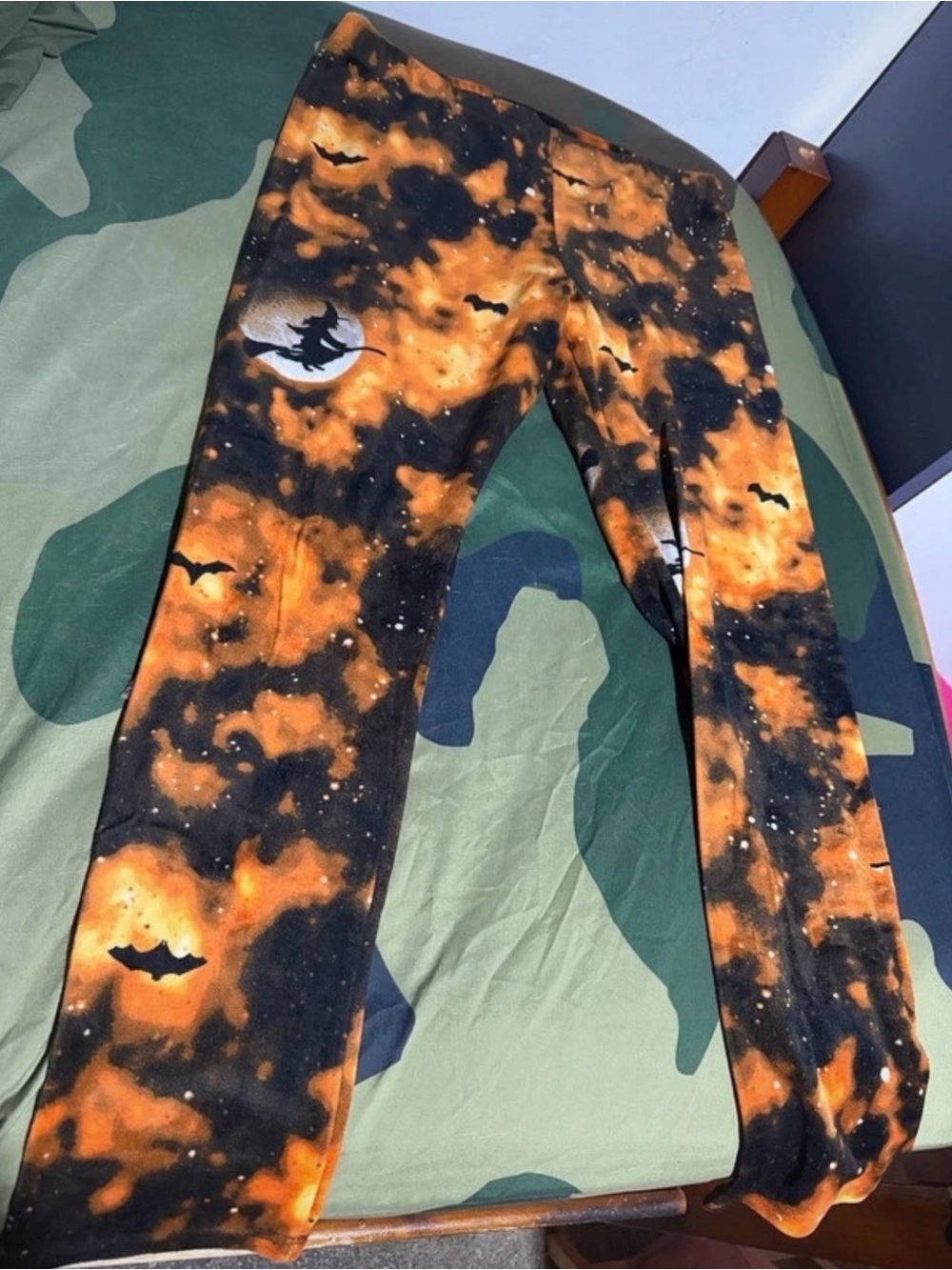 No Boundaries Orange & Black Halloween Witch and Bat Print Leggings